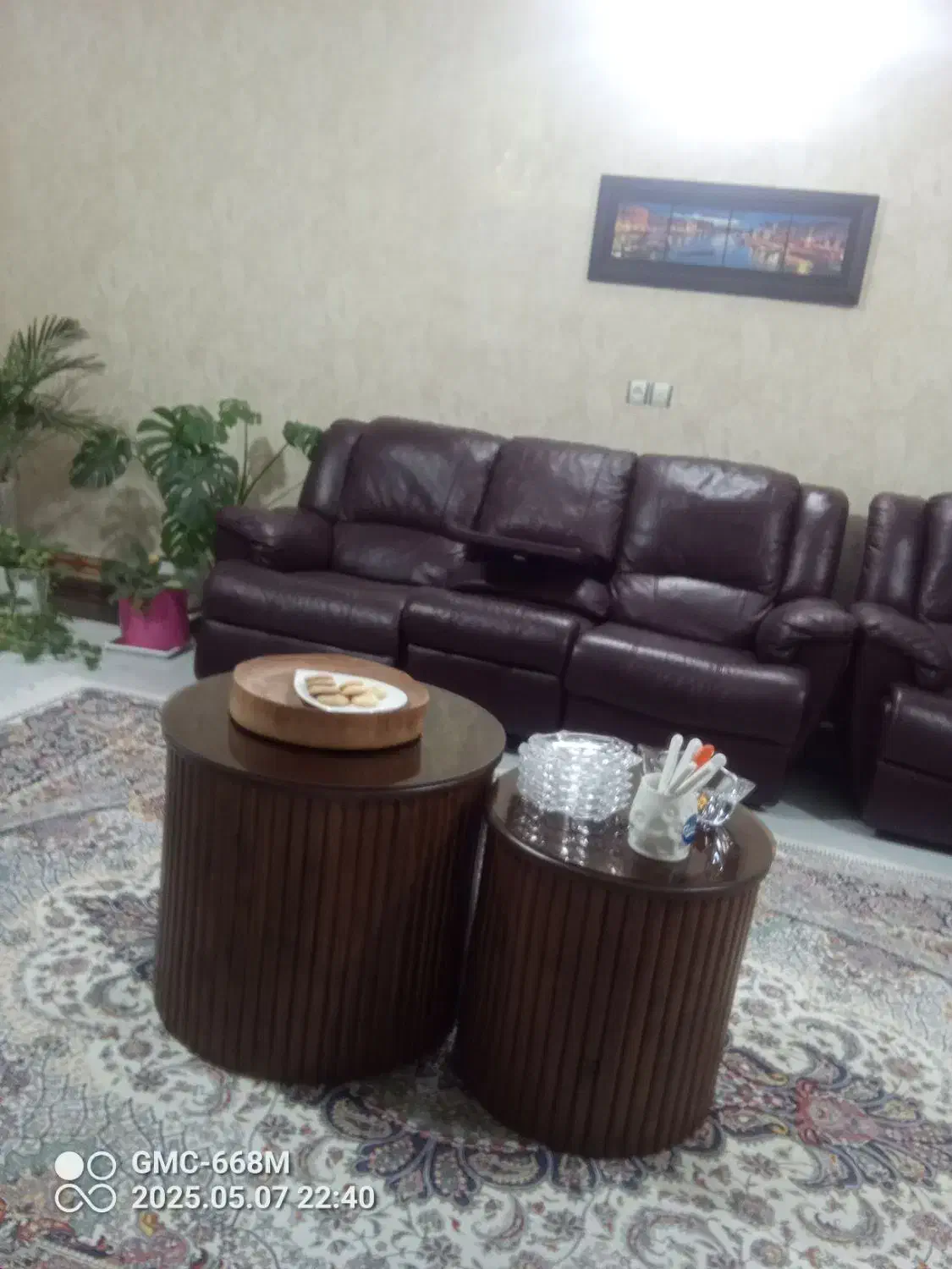 مبل راحتی ایتالیایی چرم جک دار|مبلمان خانگی و میز عسلی|قائم‌شهر, |دیوار