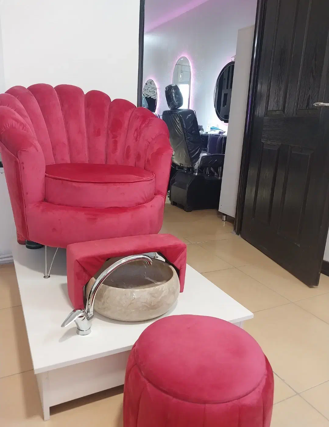 تجهیزات سالن زیبایی *توجه توجه*|آرایشگاه و سالنهای زیبایی|شاهینشهر, شهرک ردانی پور|دیوار
