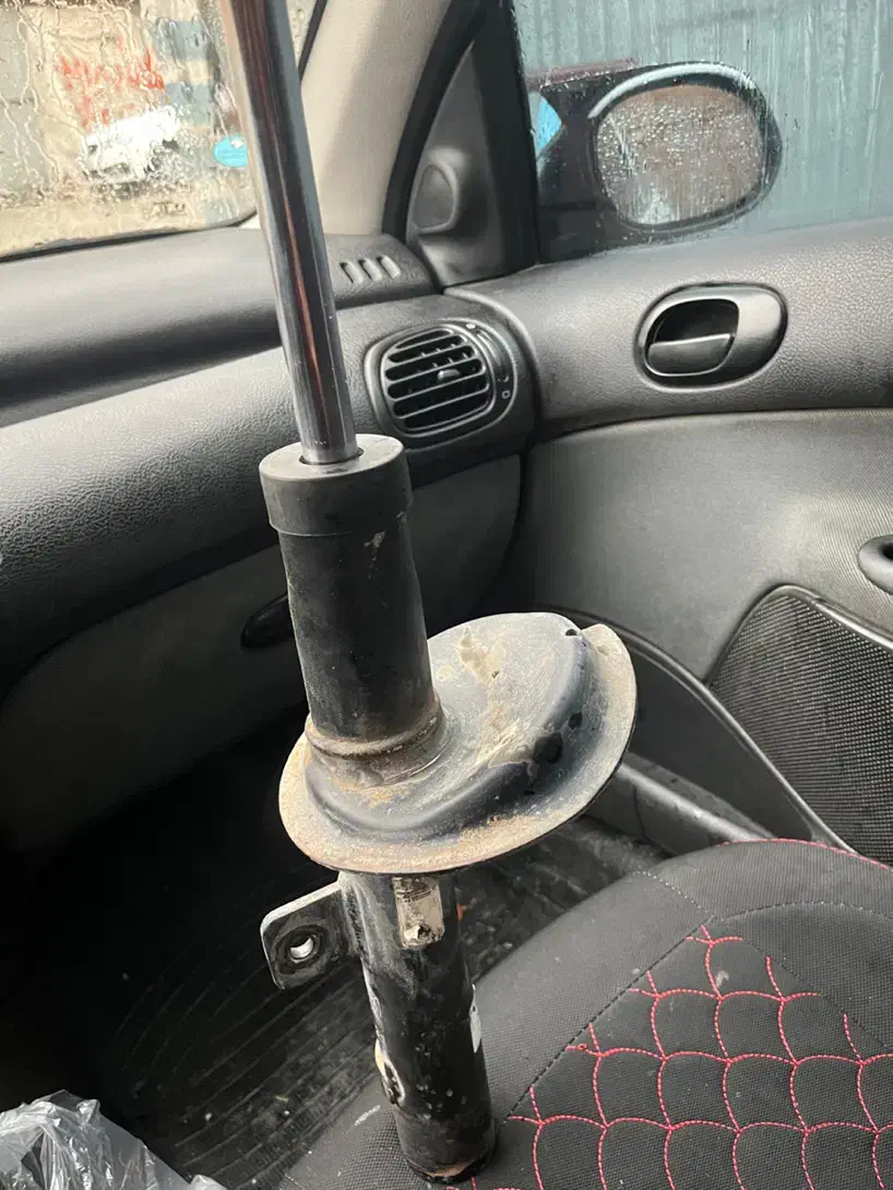 کمک جلو ۲۰۶ شاگرد|قطعات یدکی و لوازم جانبی|شهرکرد, |دیوار