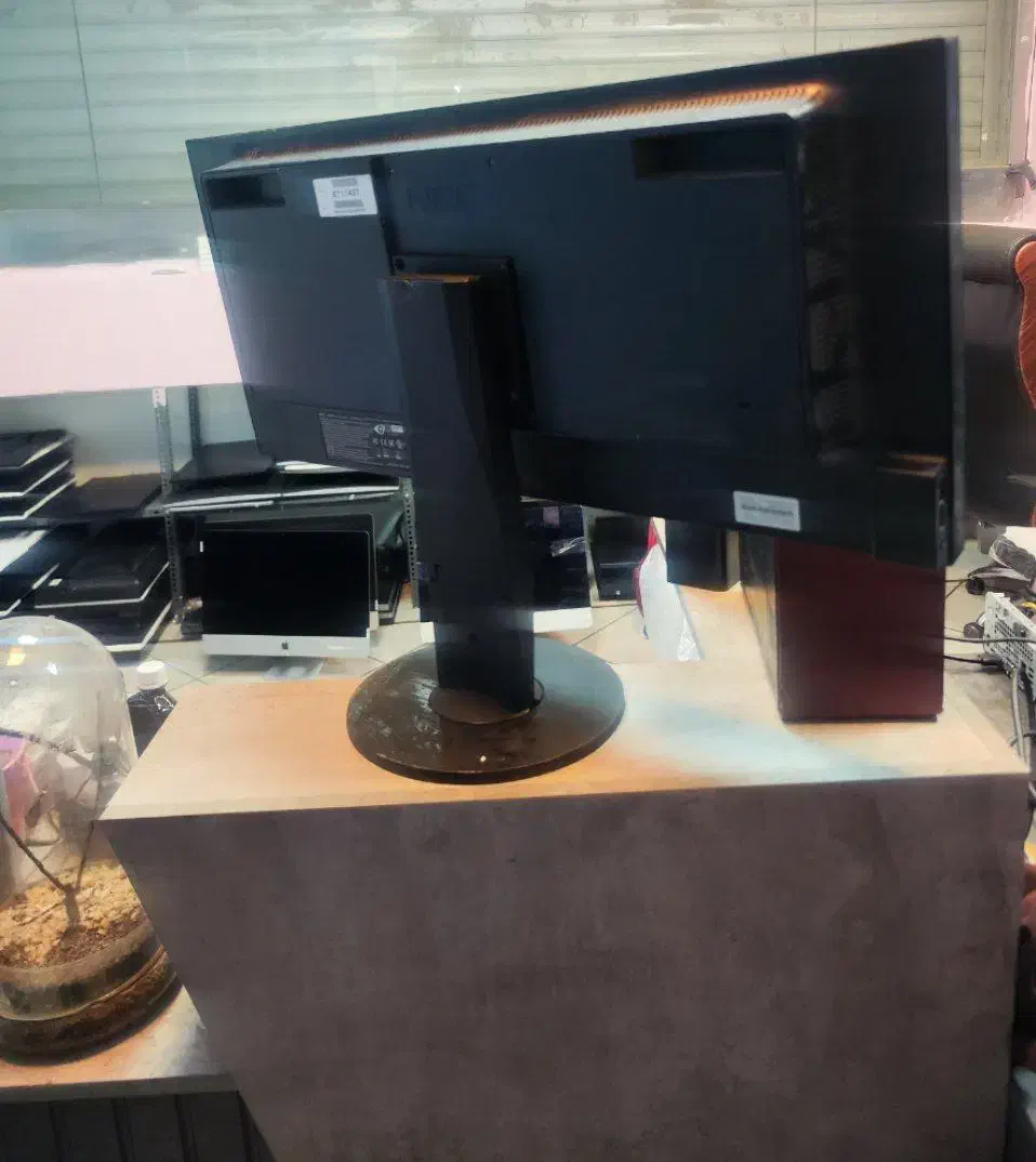 مانیتور 29اینچ nec مناسب ترید ea294 2k|قطعات و لوازم جانبی رایانه|تهران, بلوار کشاورز|دیوار