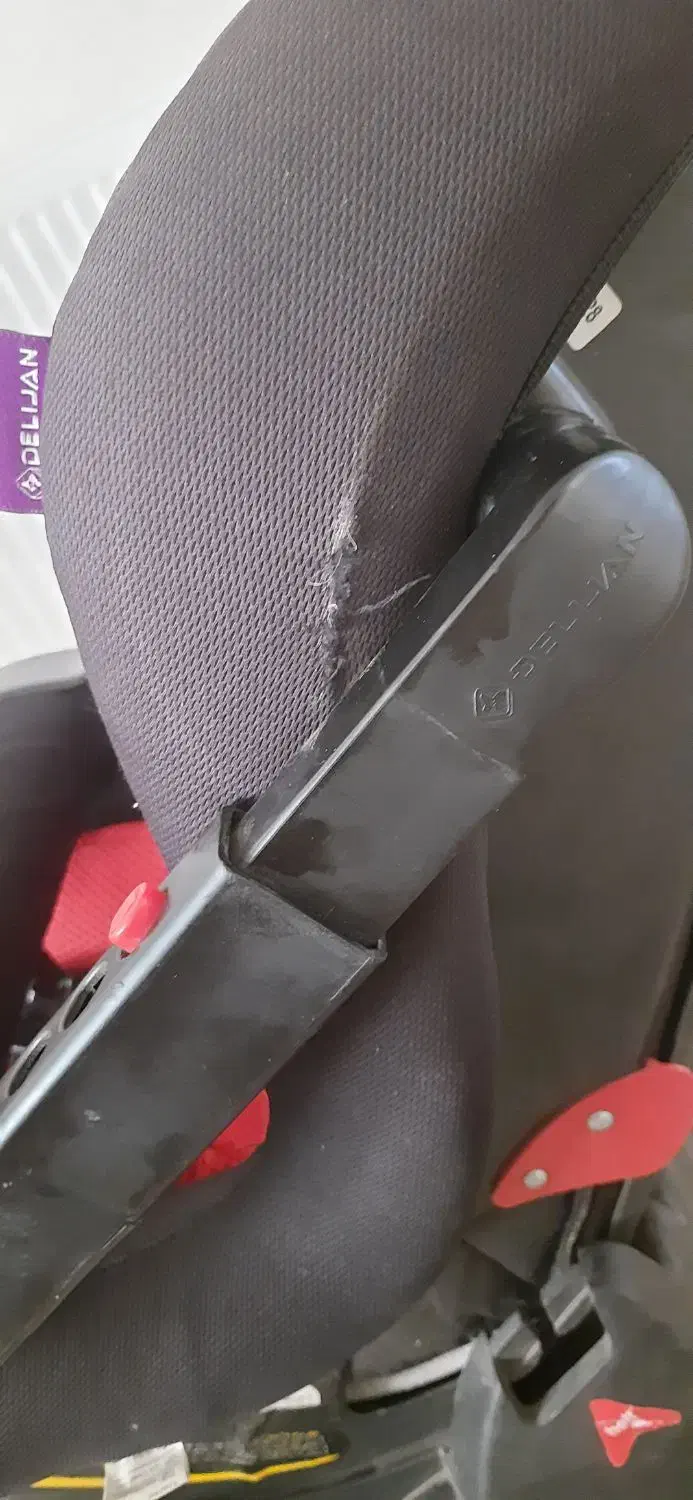 صندلی کودک مارک دلیجان|تخت و صندلی بچه|ابهر, |دیوار