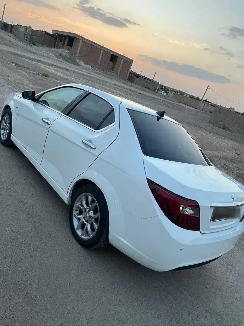 فروش دنا پلاس اتومات مدل 1402 آپشنال|خودرو سواری و وانت|بردسیر, |دیوار