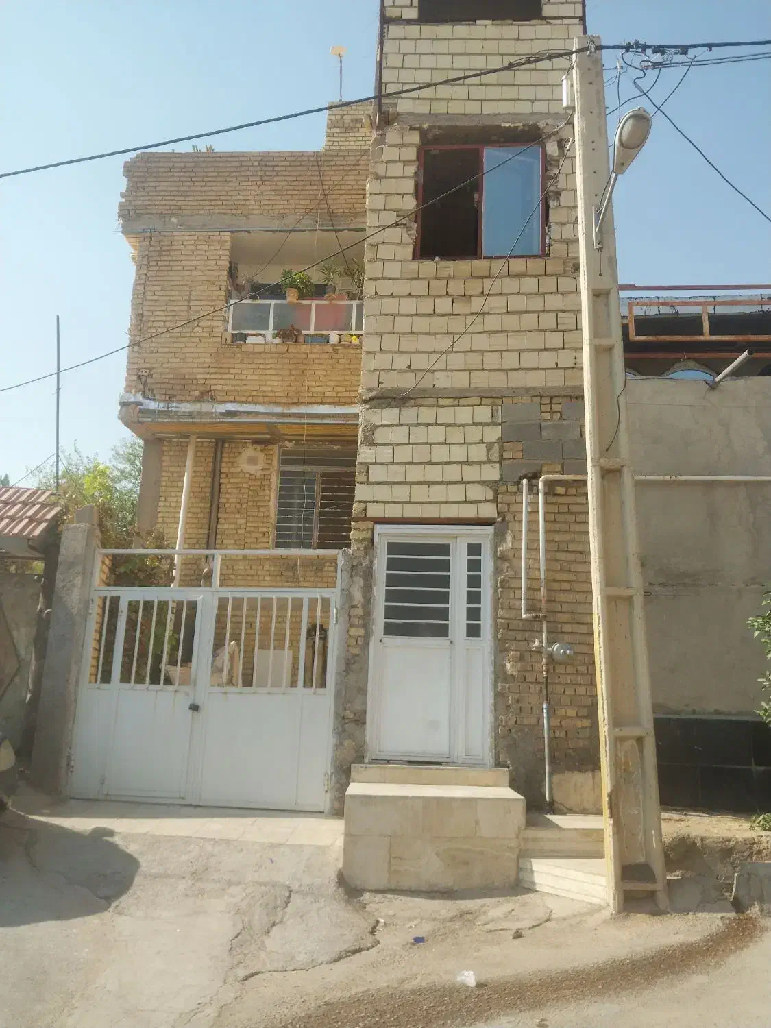 منزل مسکونی|اجارهٔ آپارتمان|شیراز, جوادیه|دیوار