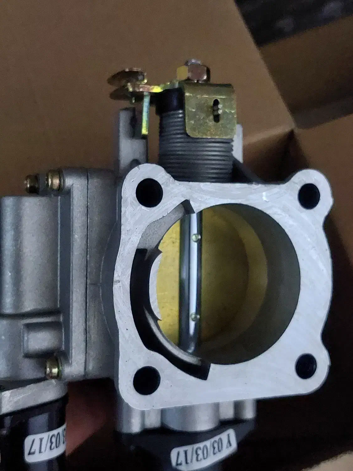 دریچه گاز نیسان با فلنچ|قطعات یدکی و لوازم جانبی|بندر گناوه, |دیوار