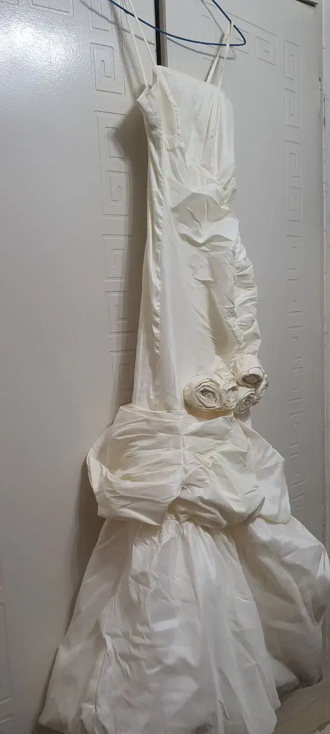 پیراهن مجلسی|لباس|تهران, راه آهن|دیوار