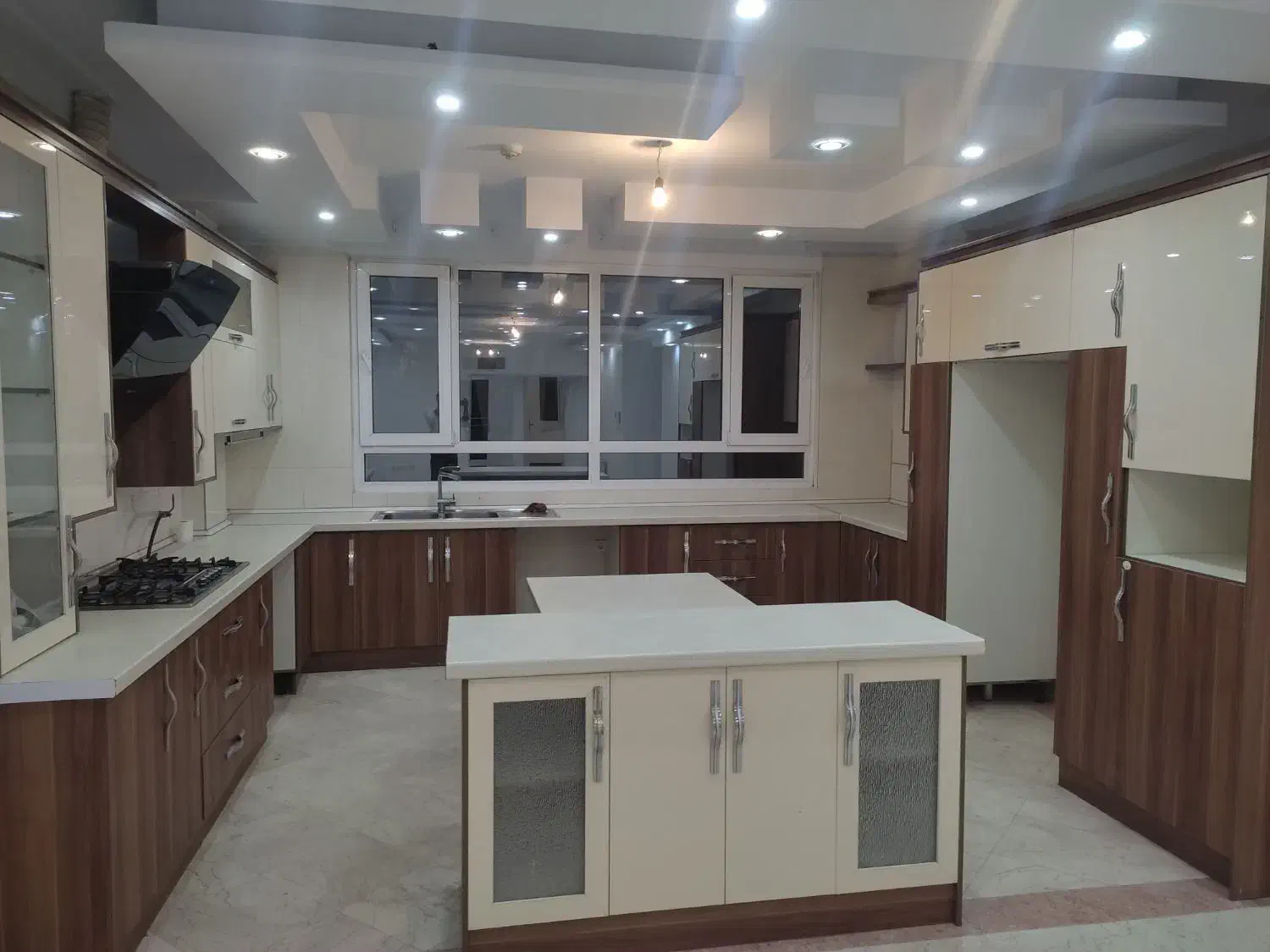 102 متر 8 ساله فول ، فرعی دنج طاهری تهرانپارس