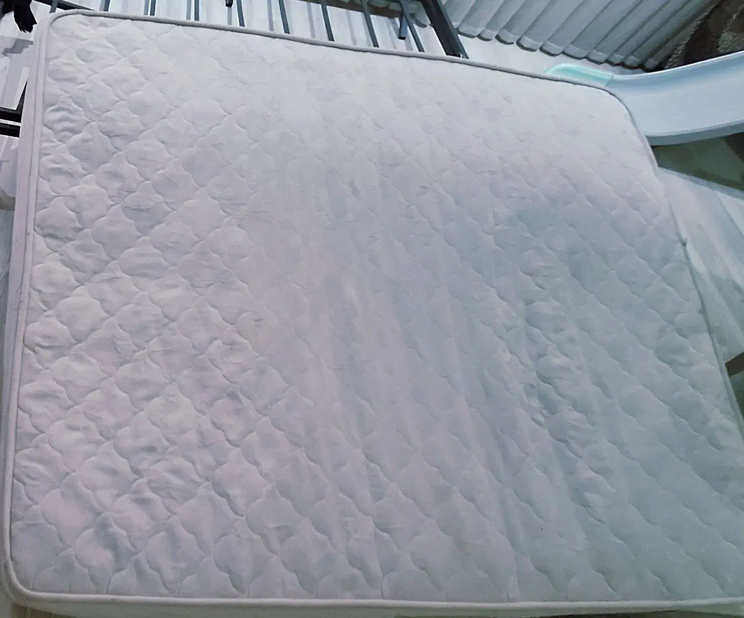 تشک دونفره|تشک تختخواب|خوی, |دیوار