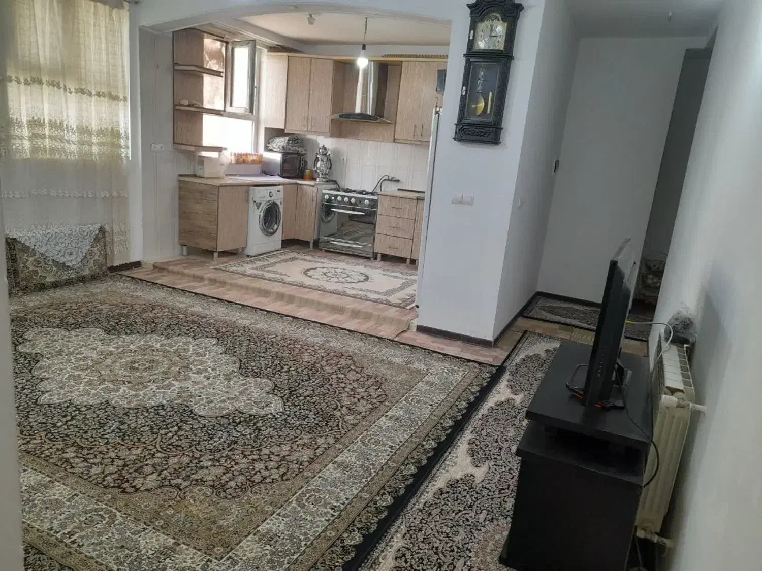 دوخواب طبقه اول/غرق نور/ پارکینگ مسقف/تخلیه فوری|اجارهٔ آپارتمان|قم, پردیسان|دیوار