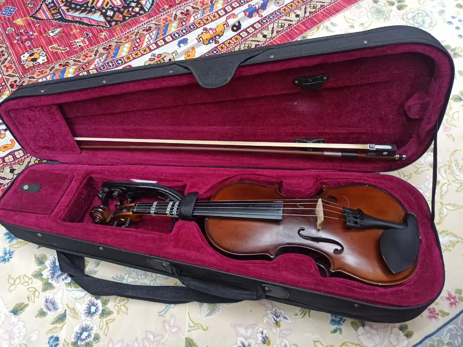 ویولون سایز ۲/۴|ویولن|مریوان, |دیوار