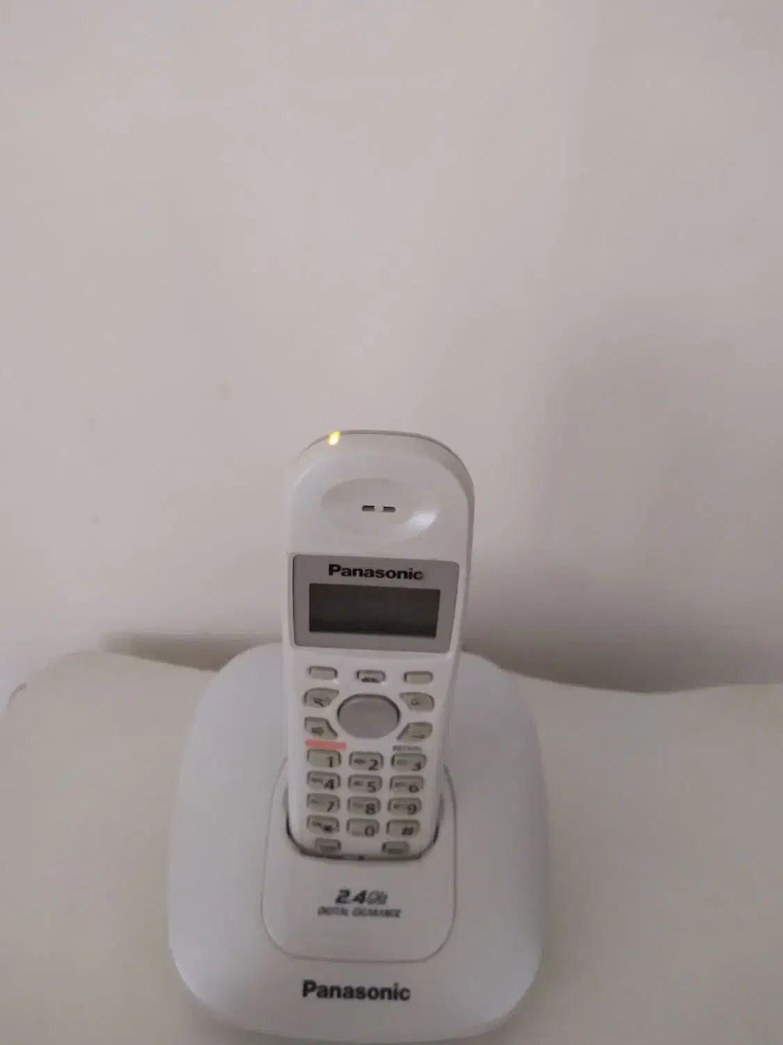 گوشی تلفن|تلفن رومیزی|رشت, پاره بیجار|دیوار