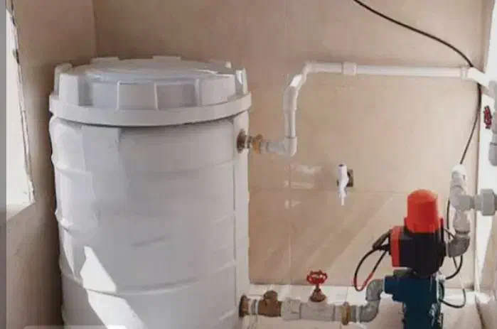 نصب وتعمیر آبگرمکن نصب پمپ آب ومخزن ولوله کشی آب|خدمات پیشه و مهارت|عسلویه, |دیوار