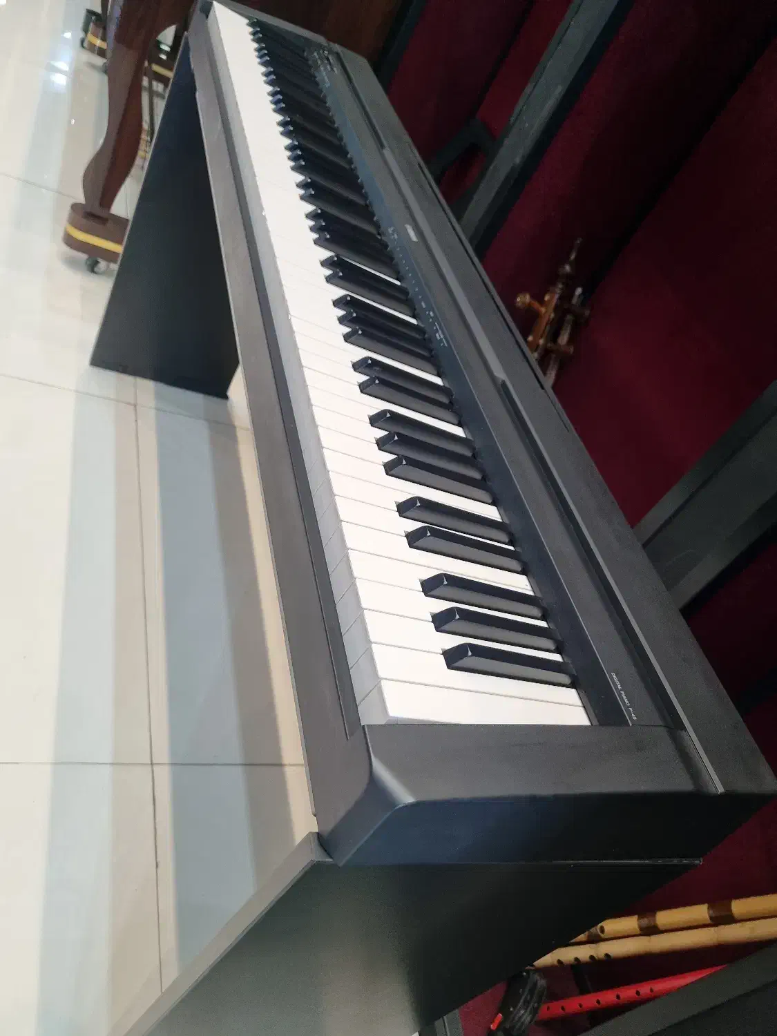 فروش پیانو پرتابل یاماها P45 همراه پایه و پدال|پیانو، کیبورد، آکاردئون|اردبیل, |دیوار