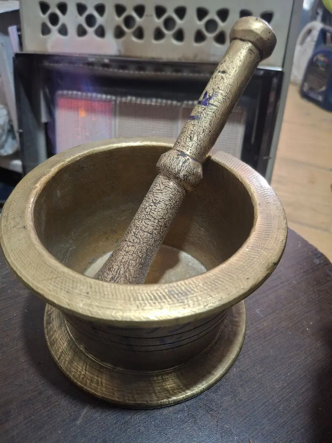 جوغن برنجی|کلکسیون اشیاء عتیقه|کرمان, |دیوار