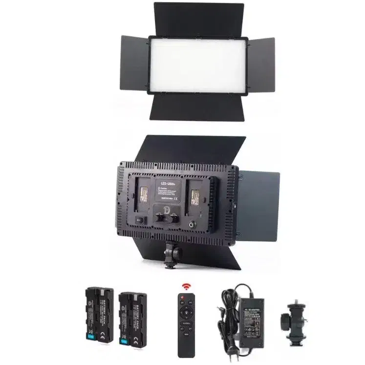 پنل نور u800 rgbدو عدد باطری و ریموت کنترل(اصلی)|دوربین عکاسی و فیلم‌برداری|شیراز, زند|دیوار
