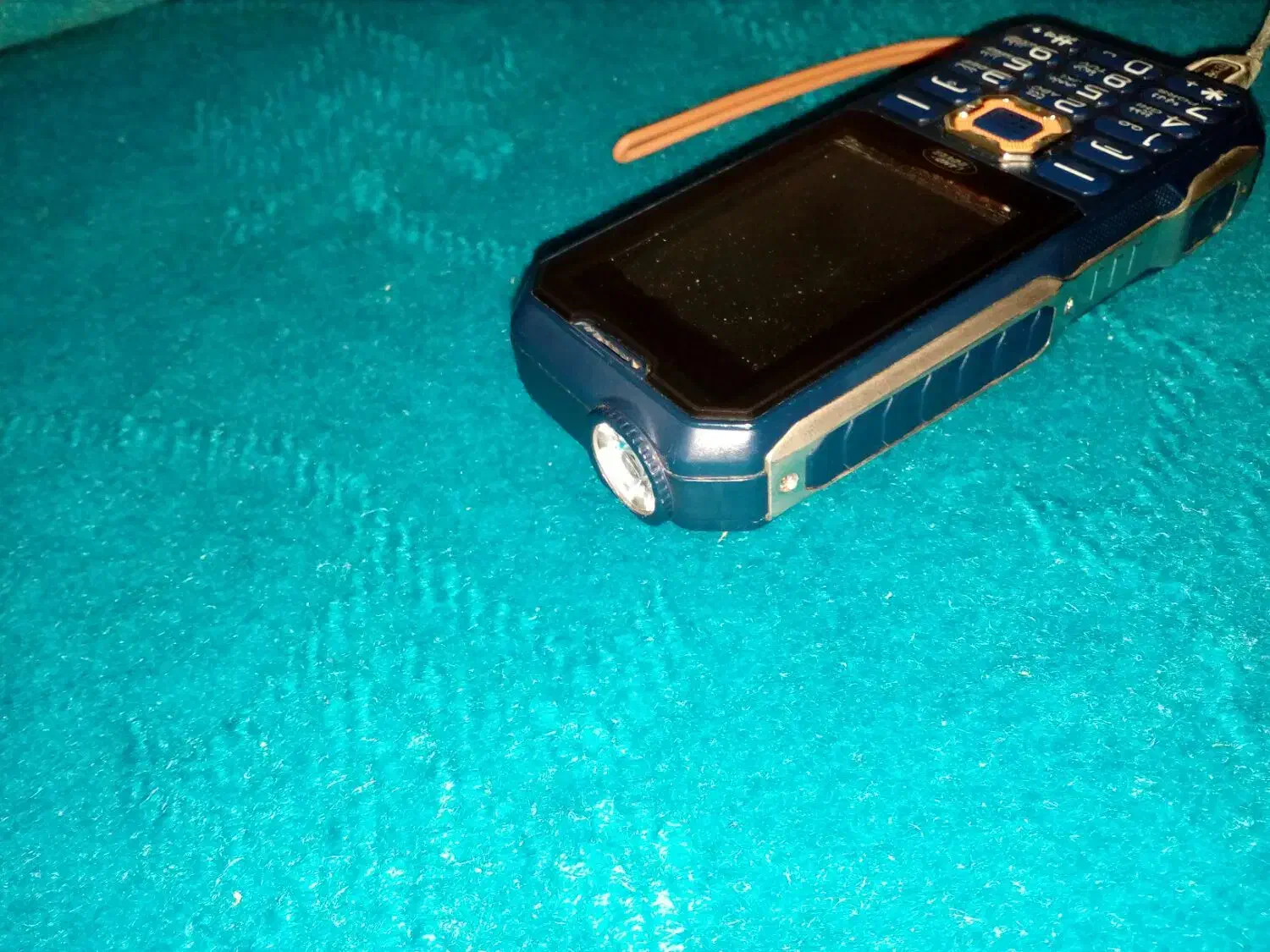 لندرور، گوشی دکمه کیبوردی فوقولاده|موبایل|رشت, جانبازان|دیوار