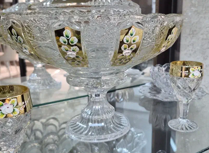 گلدان و میوه خوری  طلاکوب|کلکسیون اشیاء عتیقه|قزوین, |دیوار