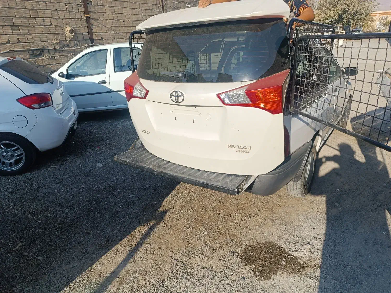 درب صندوق وکاپوت ودرب تویوتا rav4|قطعات یدکی و لوازم جانبی|فردیس, شهرک راه آهن|دیوار