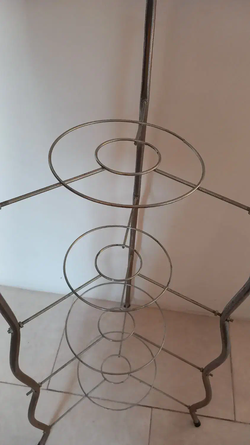 استند قابلمه و ماهی تابه|آب‌چکان و نظم‌دهنده ظروف|لاهیجان, کوی آزادگان|دیوار