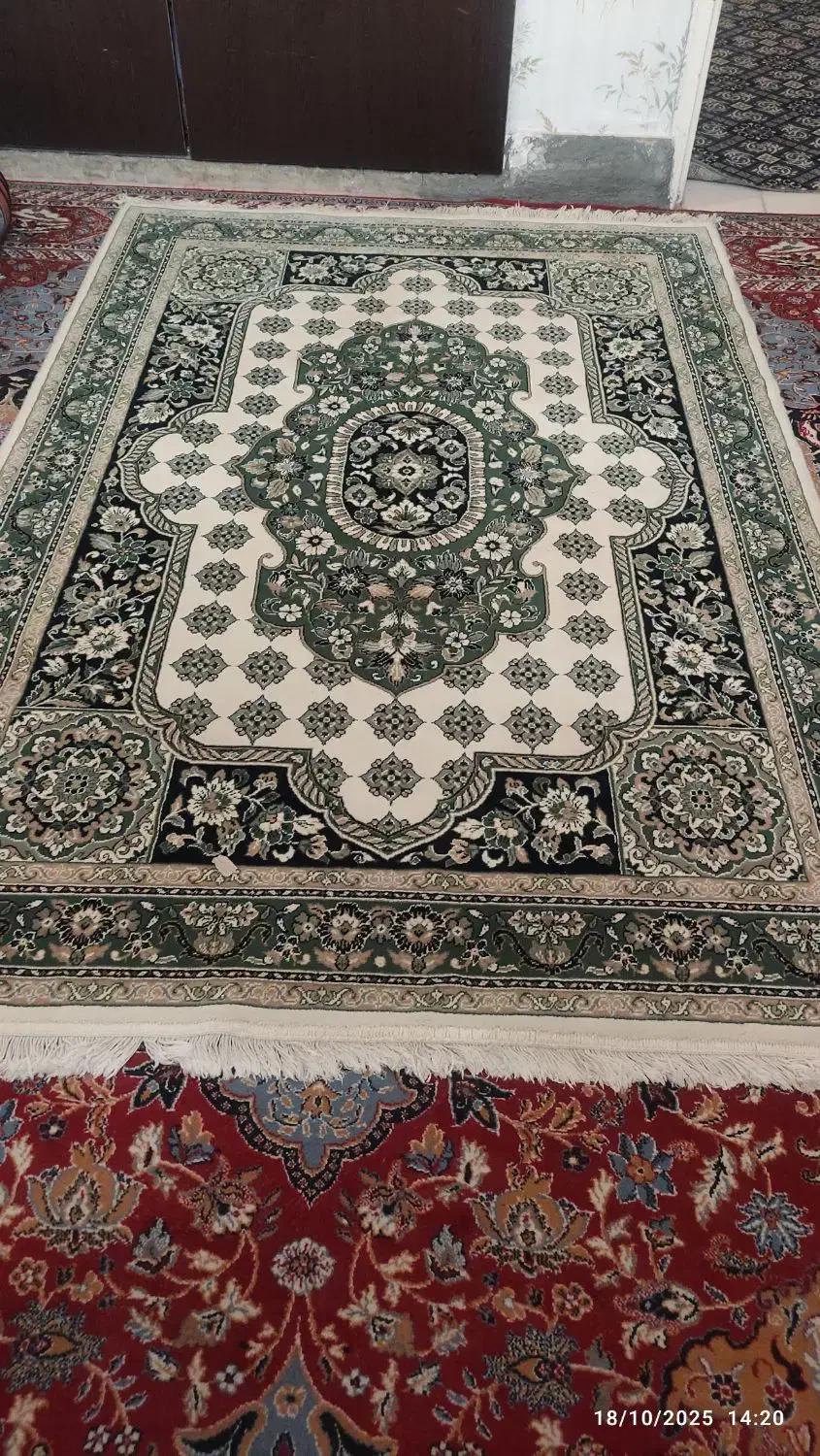 فرش در حد نو|فرش|شیراز, دارالرحمه|دیوار