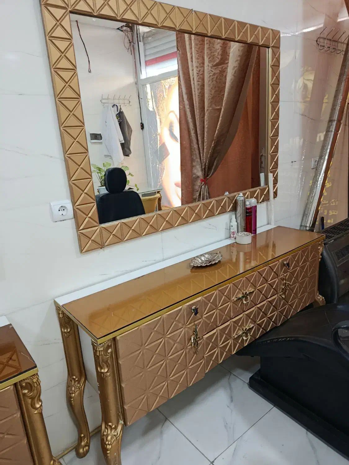 اینه کنسول برای سالن زیبایی|آرایشگاه و سالن‌های زیبایی|مراغه, |دیوار