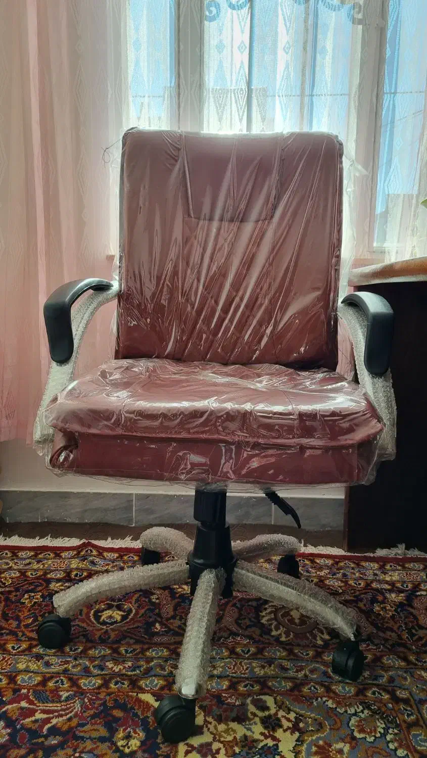 صندلی اداری نو آکبند/فروش فوری|دفتر کار|ازنا, |دیوار