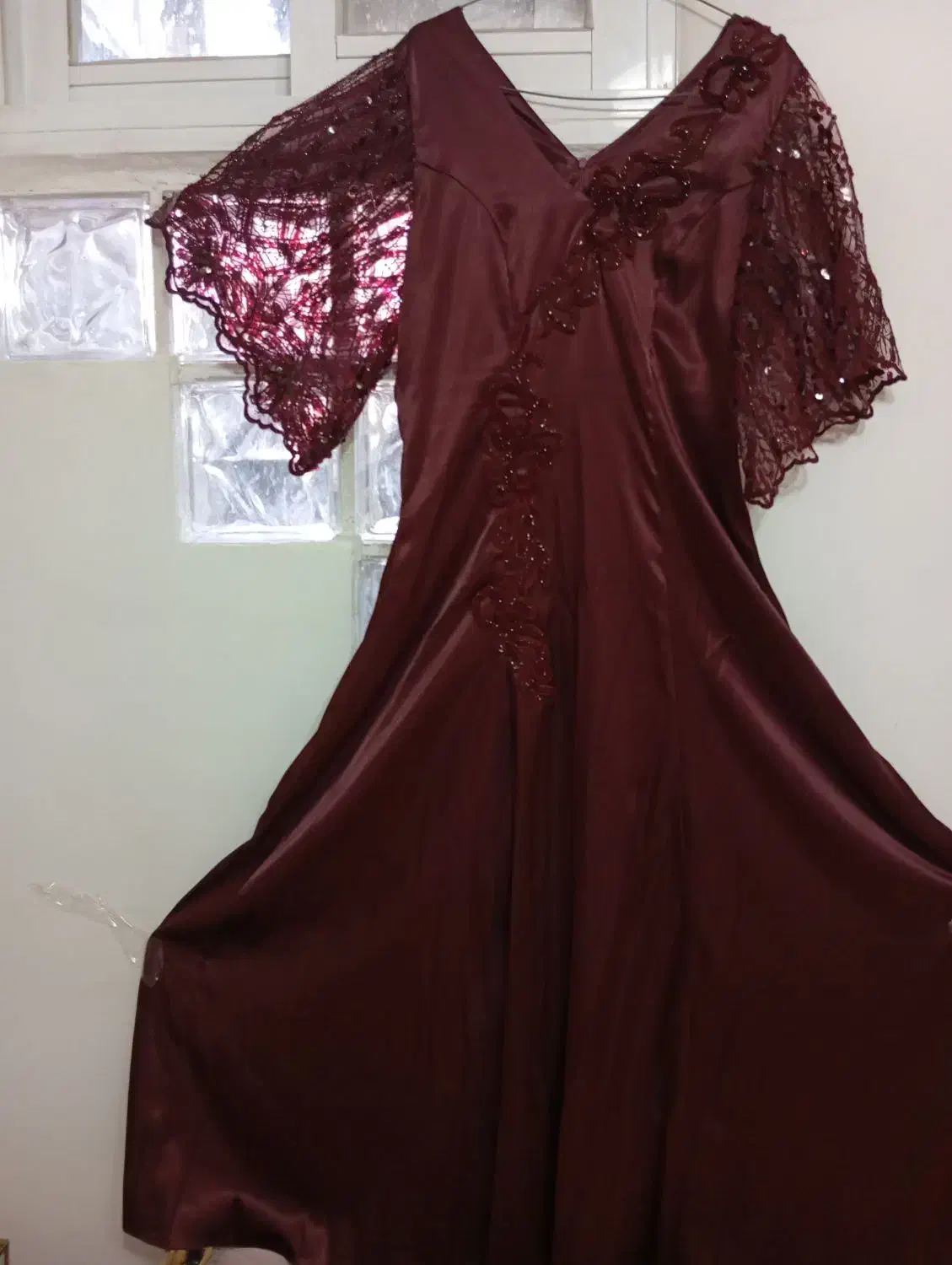 لباس مجلسی زرشکی|لباس|مشهد, شریف|دیوار