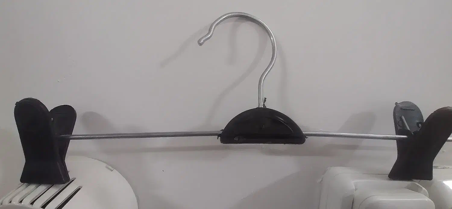 گیره فلزی آویز شلوار|بندرخت و رختآویز|قم, علی آباد سعدگان|دیوار