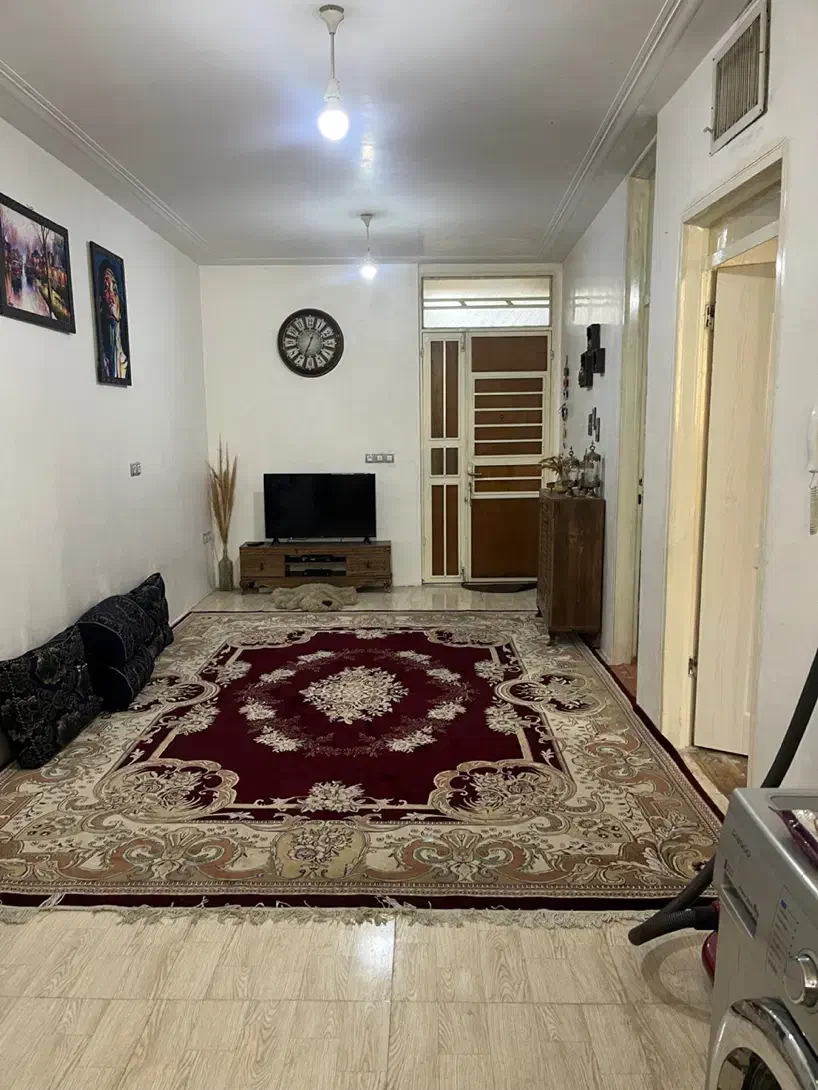 اجاره آپارتمان ۷۰ متری ۲ خوابه طبقه ۱|اجارهٔ آپارتمان|شیراز, شهرک ترکان|دیوار