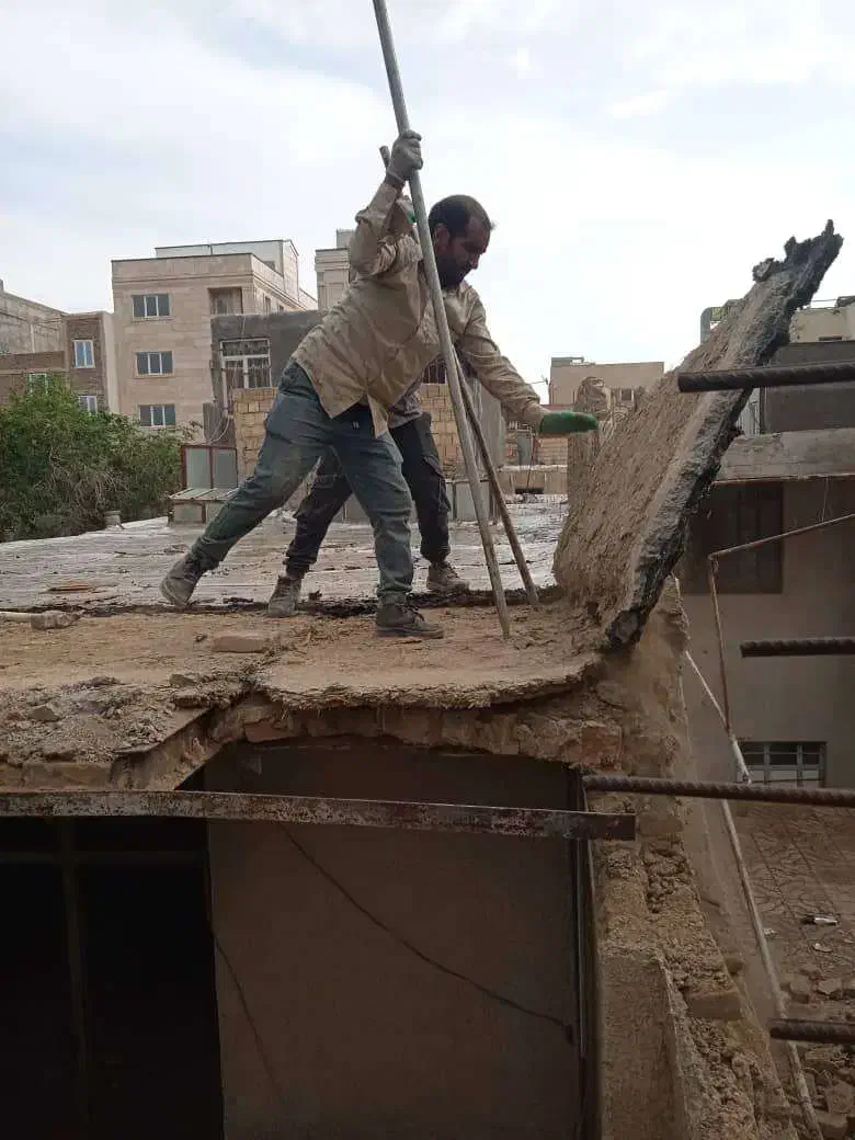 تخریب کار ساختمان های کلنگی و بتنی|خدمات پیشه و مهارت|اسلامشهر, باغ فیض|دیوار