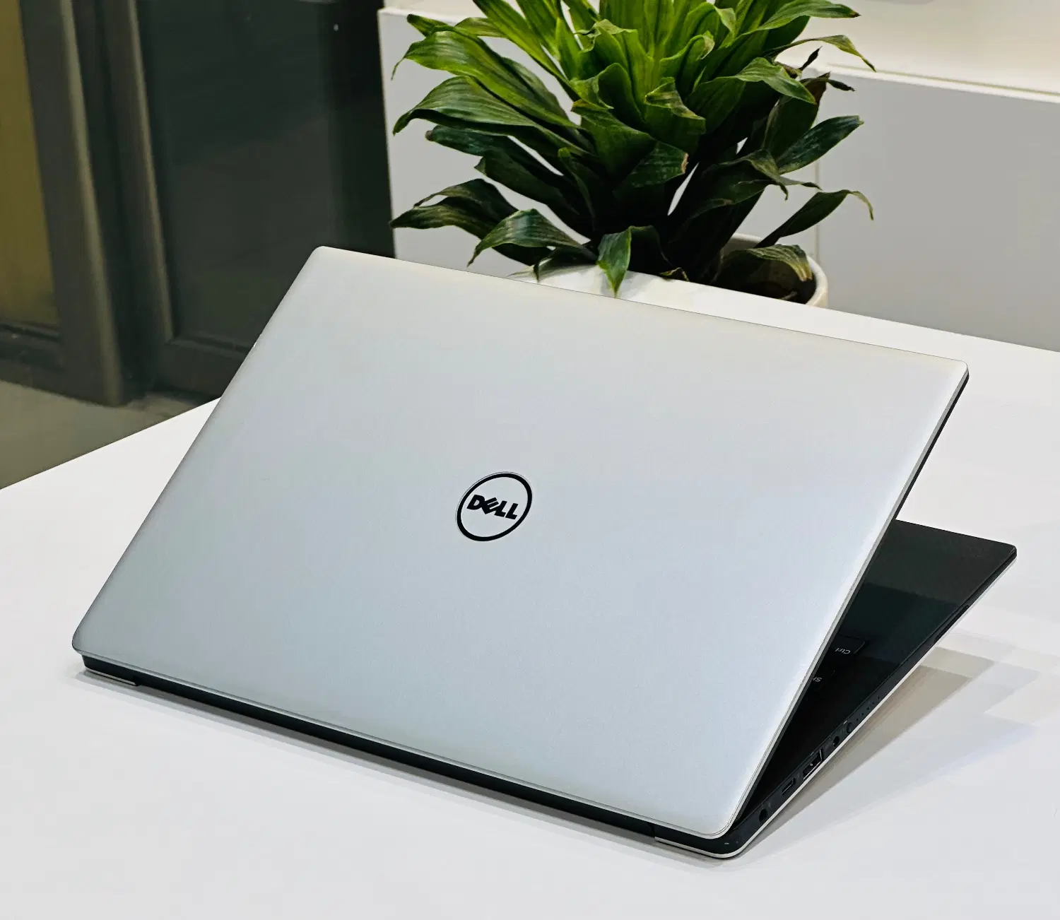 لپتاپ لوکس حرفه ای Dell XPS پنل Oled تاچ آکبند|رایانه همراه|شیراز, عفیفآباد|دیوار