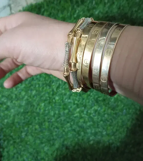 طلا|جواهرات|کرج, ساسانی (قلمستان)|دیوار