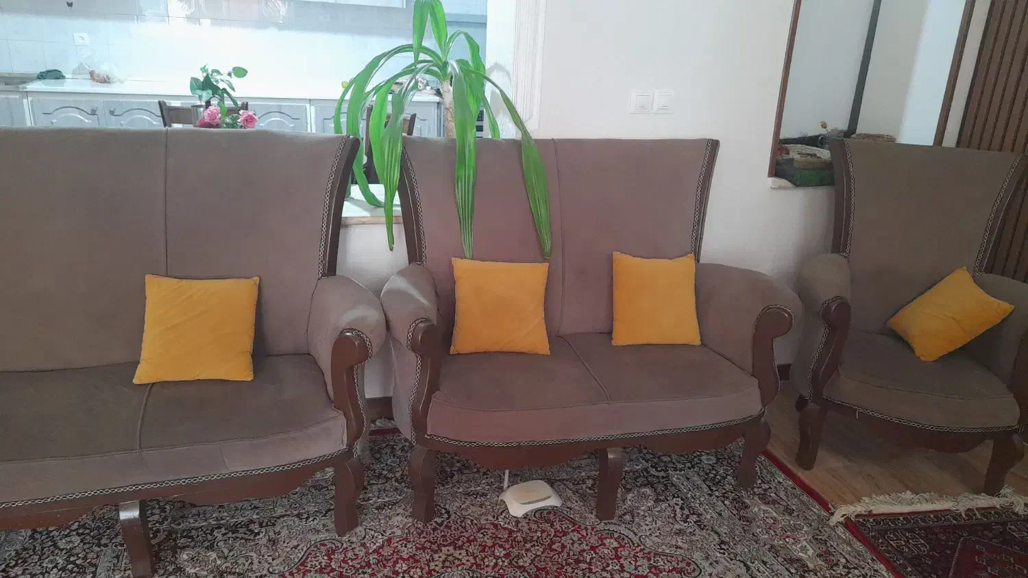 فروش|مبلمان خانگی و میز عسلی|آباده, |دیوار