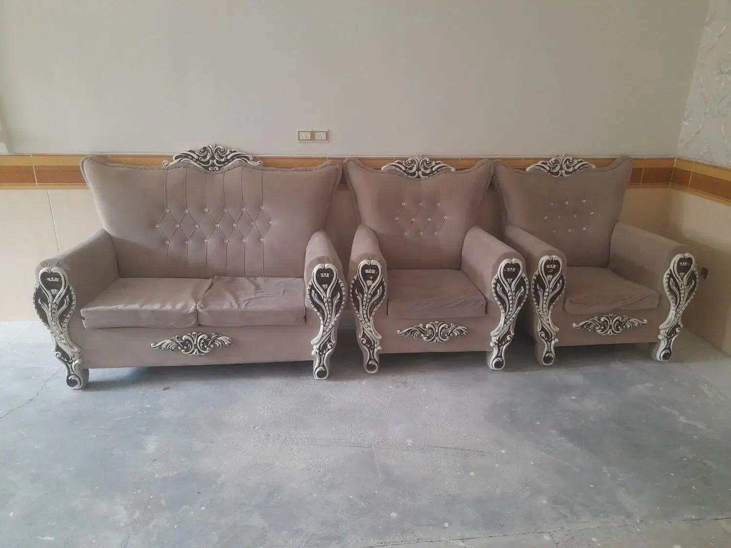 مبل|مبلمان خانگی و میز عسلی|نظرآباد, نظرآباد|دیوار