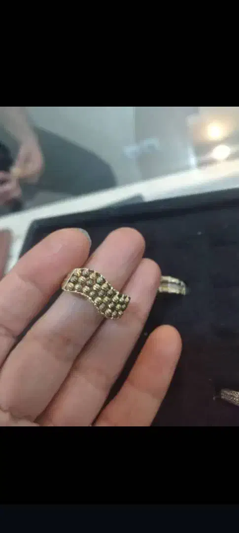 زنجیر|جواهرات|سیوان, |دیوار