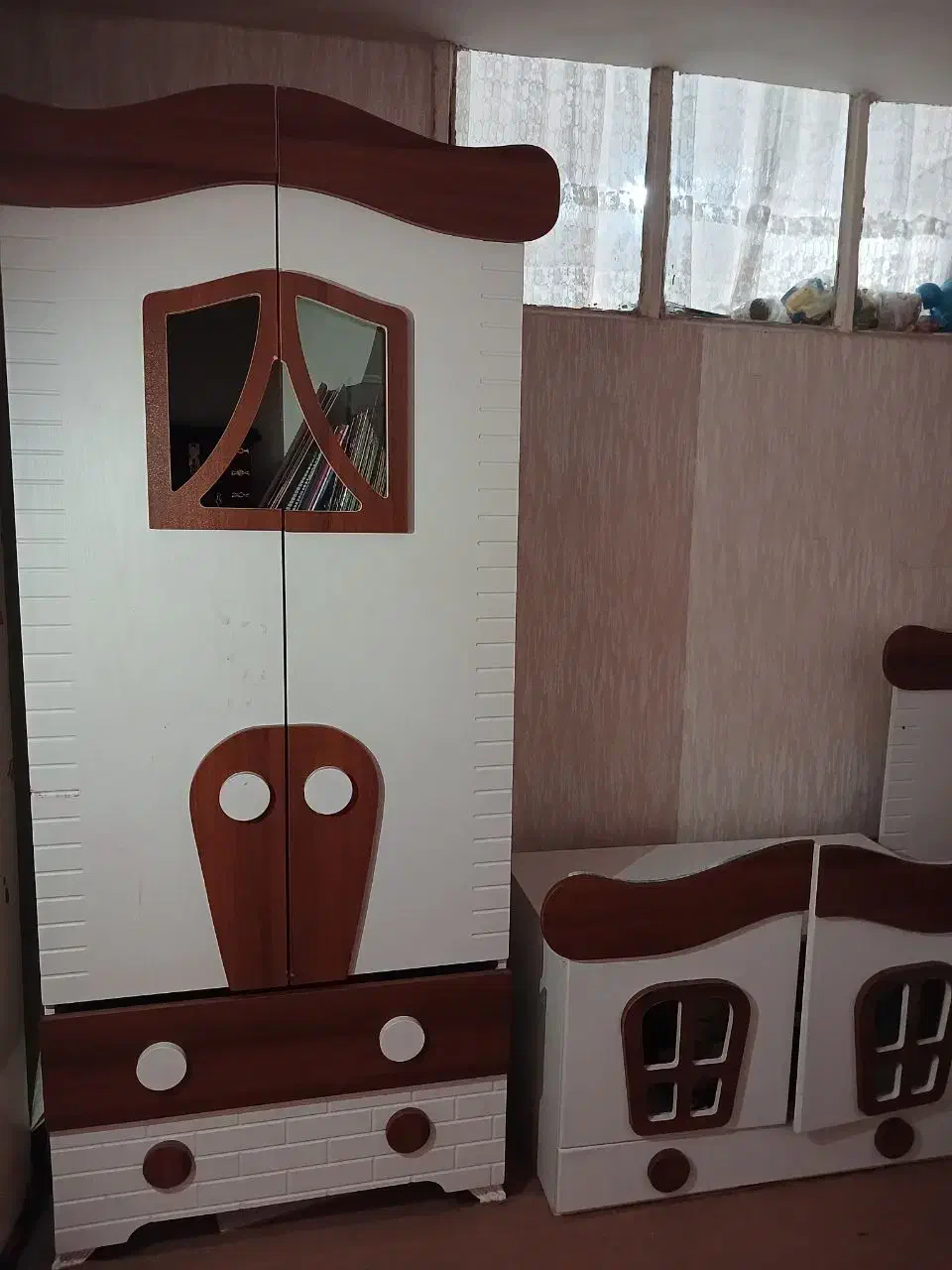 سرویس تخت و کمد کودک ونوجوان|تخت و صندلی بچه|تهران, اتابک|دیوار