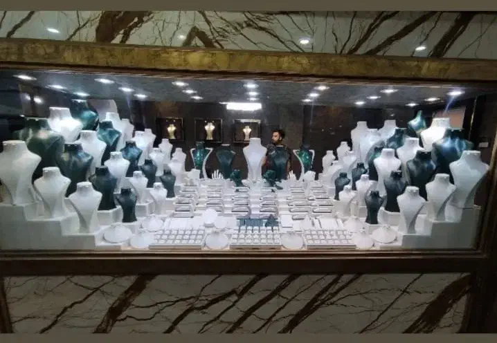 دکور طلا فروشی ویترین طلا ،مانکن طلا،جعبه طلا|فروشگاه و مغازه|ورامین, ورامین|دیوار