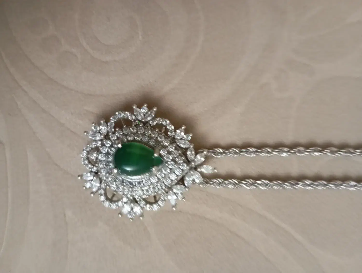 مدال نقره|جواهرات|تبریز, |دیوار