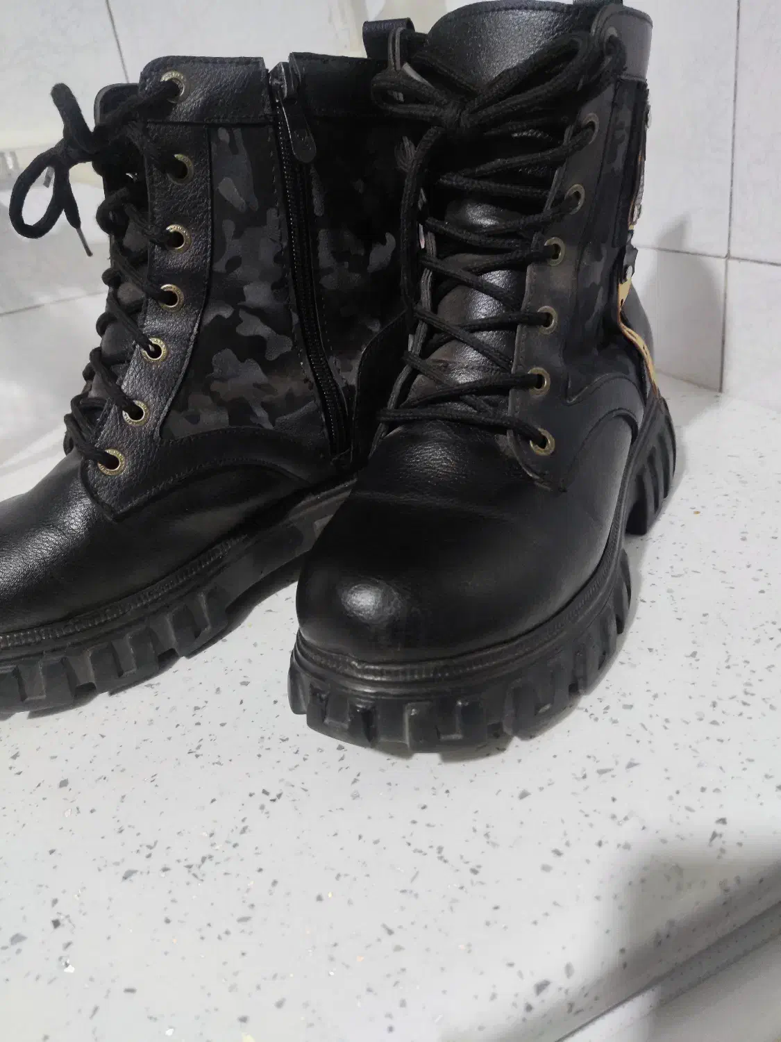 نیم بوت|کیف، کفش، کمربند|پاکدشت, پاکدشت (مامازند)|دیوار