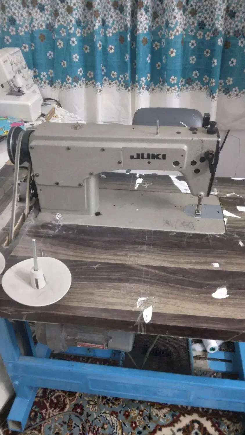 فروش دو چرخ خیاطی راسته دوز و سر دوز|چرخ خیاطی و ریسندگی|داراب, |دیوار