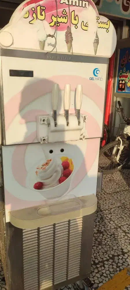 دستگاه بستنی قیفی|سایر لوازم برقی|لاهیجان, شیشه گران|دیوار