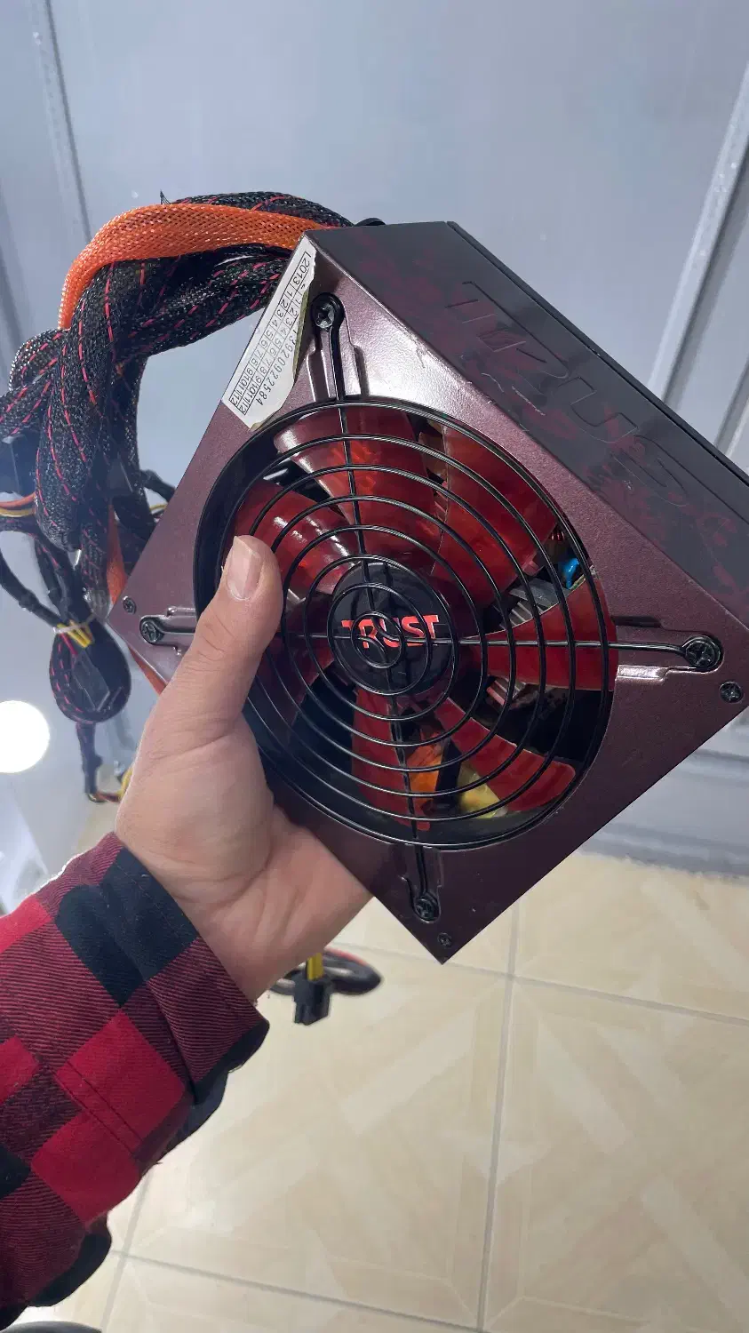 پاور تراست مدل پی 4 توان 420w وات|قطعات و لوازم جانبی رایانه|رشت, سعدی (تختی)|دیوار