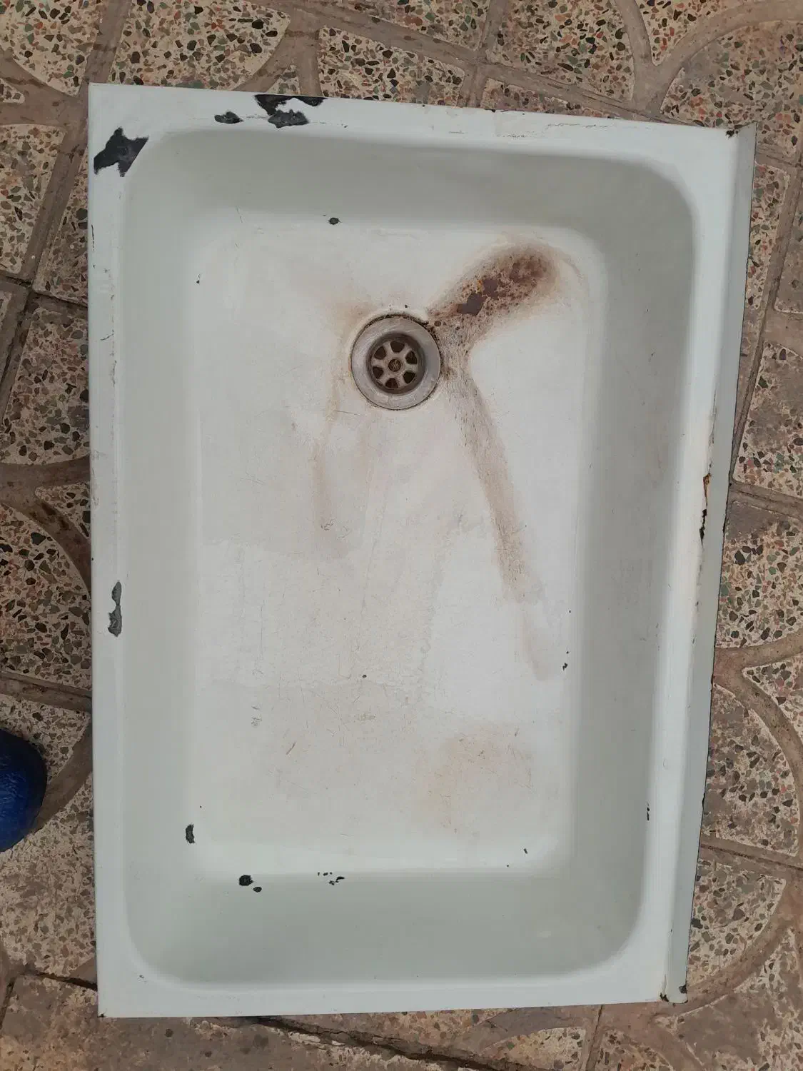 سینک چدنی قدیمی|آب‌چکان و نظم‌دهنده ظروف|زنجان, |دیوار