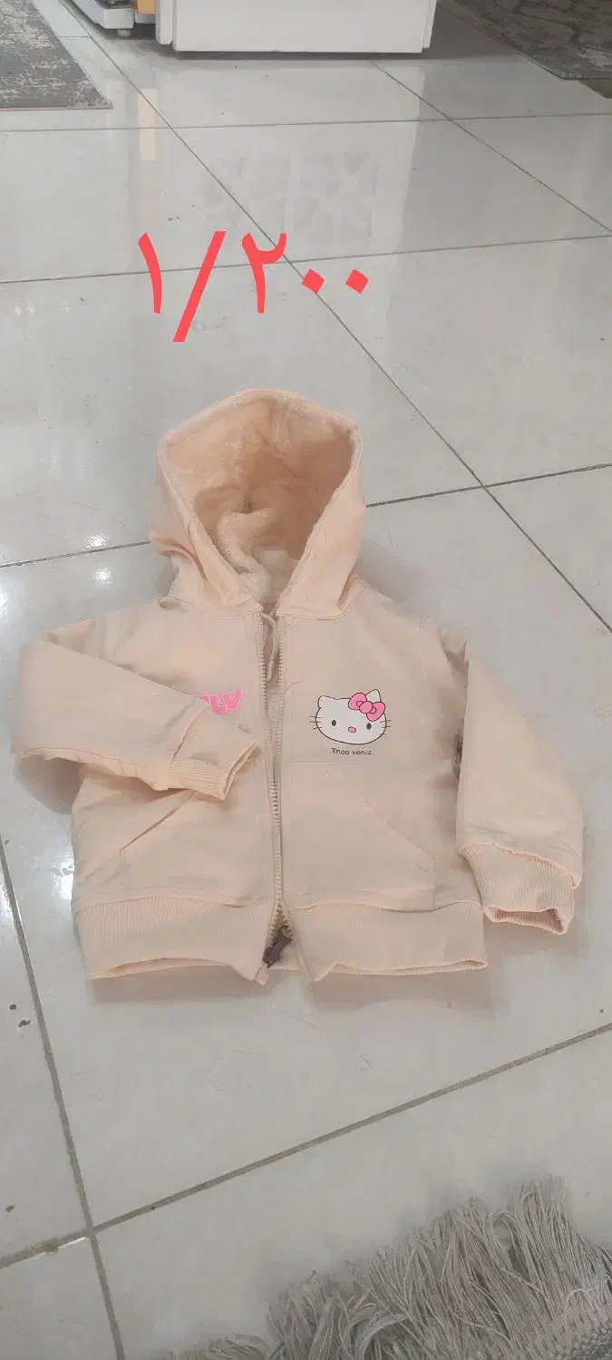 دوعددکاپشن خارجی تمیز|کفش و لباس بچه|شاهینشهر, شهرک هشت بهشت|دیوار