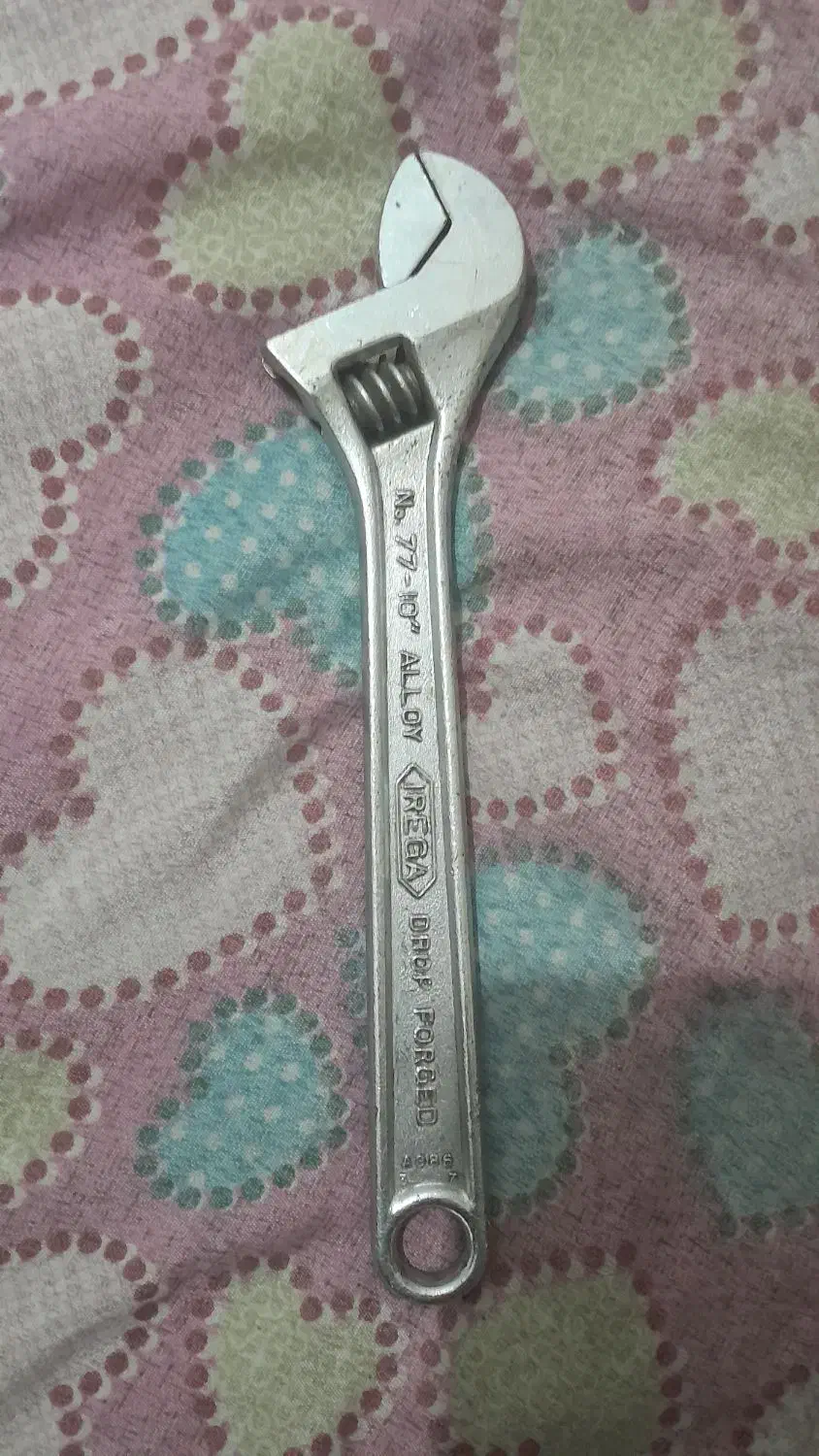 آچار فرانسه اسپانیایی عتیقه قدیمی|کلکسیون اشیاء عتیقه|تهران, هاشمی|دیوار