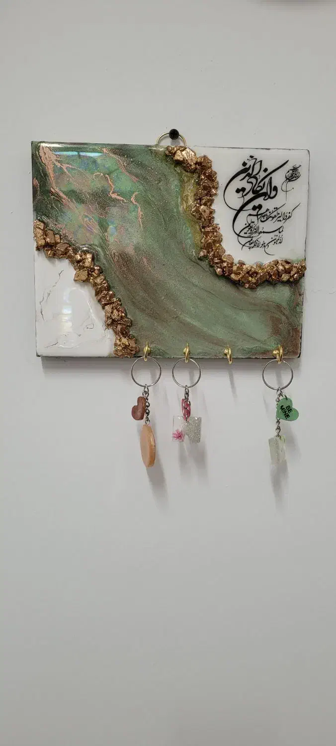 ساعت و جاکلیدی چوب و رزین در طرح های خاص وزیبا|ساعت دیواری و تزئینی|قیدار, |دیوار