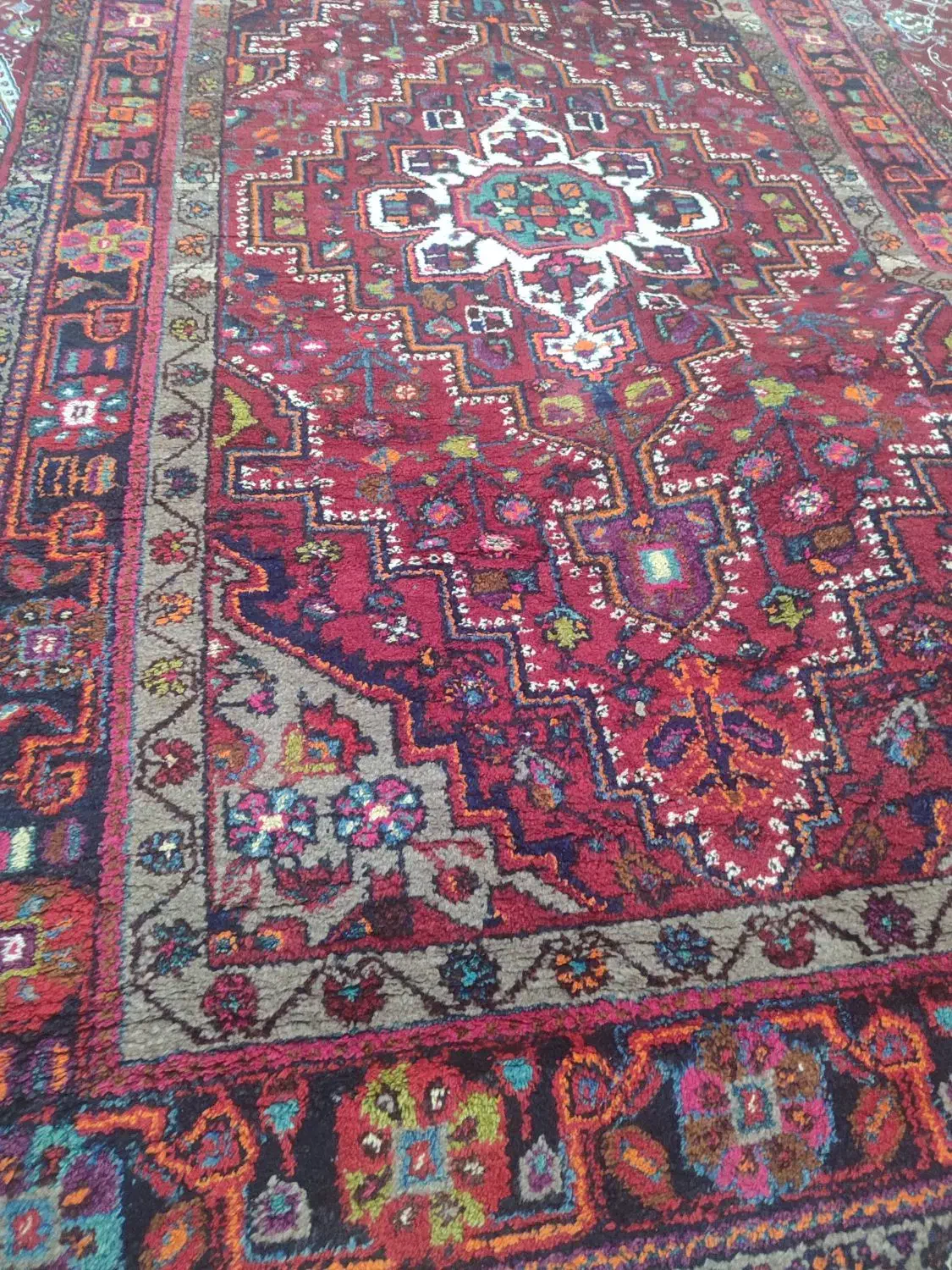 فروش فوری قالیچه دست باف|فرش|آبدانان, |دیوار