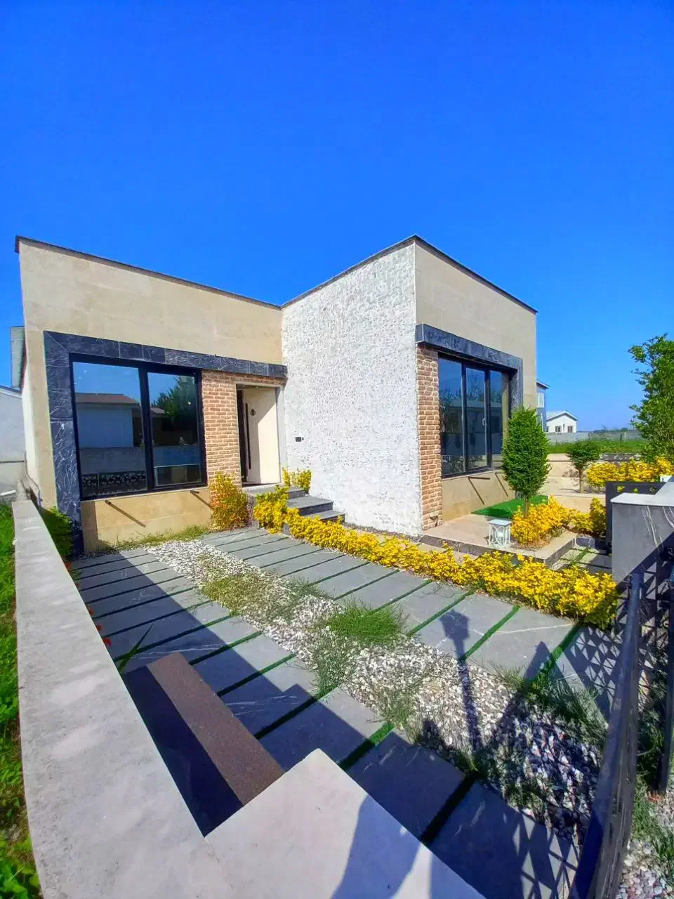 ویلا دوخوابه مدرن ۱۸۱ متری خوش ساخت سنددار|فروش خانه و ویلا|گمیشان, |دیوار