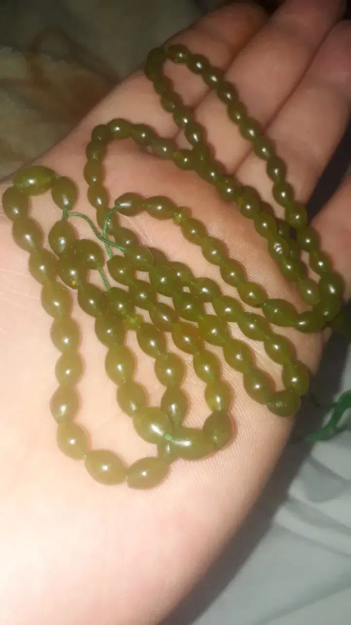 تسبیح شاه مقصود بی نظیر|جواهرات|بندر انزلی, گلسرخ|دیوار