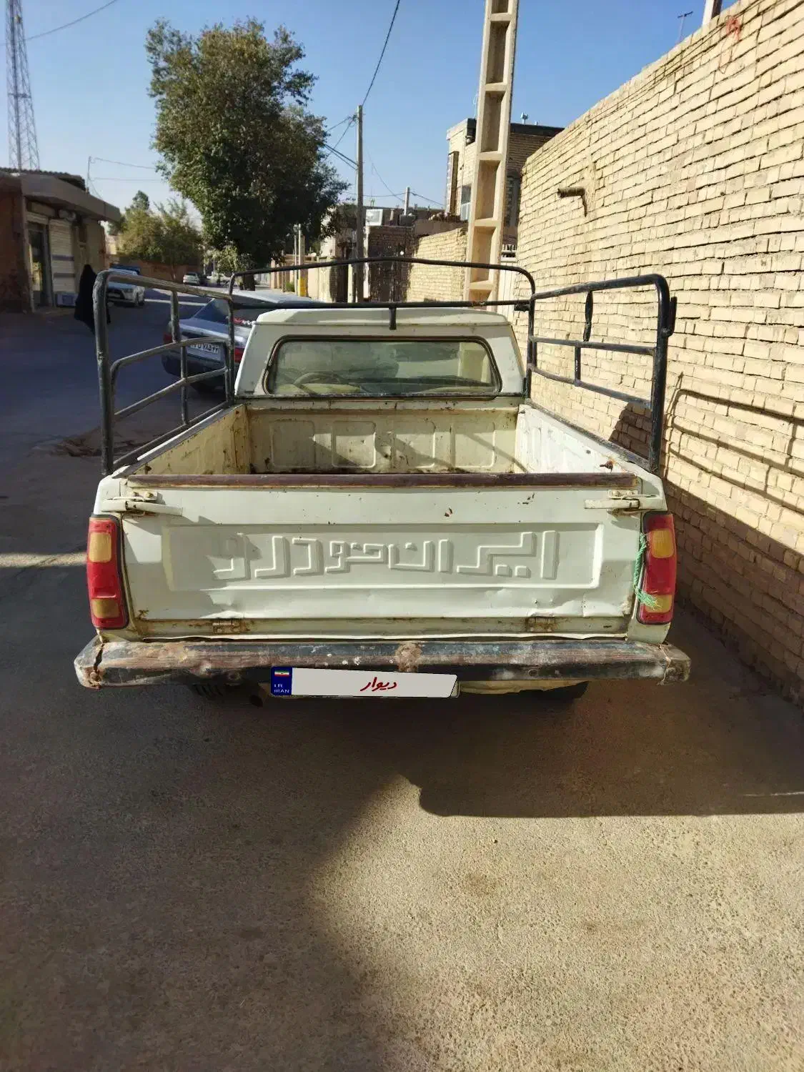 وانت پیکان ۷۸ سالم|خودرو سواری و وانت|حبیب آباد, |دیوار