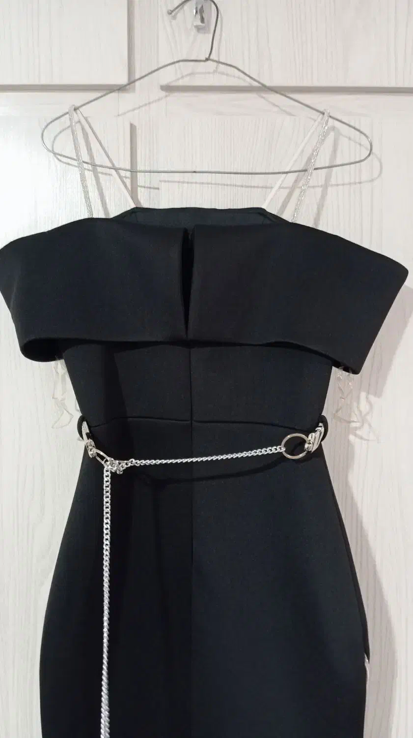 لباس مجلسی|لباس|بومهن, |دیوار